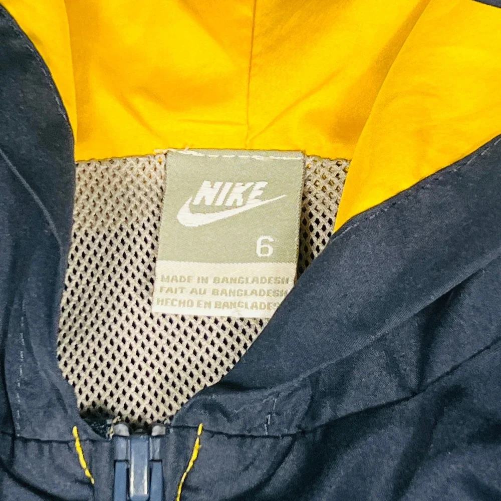 Vintage 2008 Nike Sz 6 Hooded Windbreaker Yellow Navy Spell Out‎ Logo Jacket Y2K